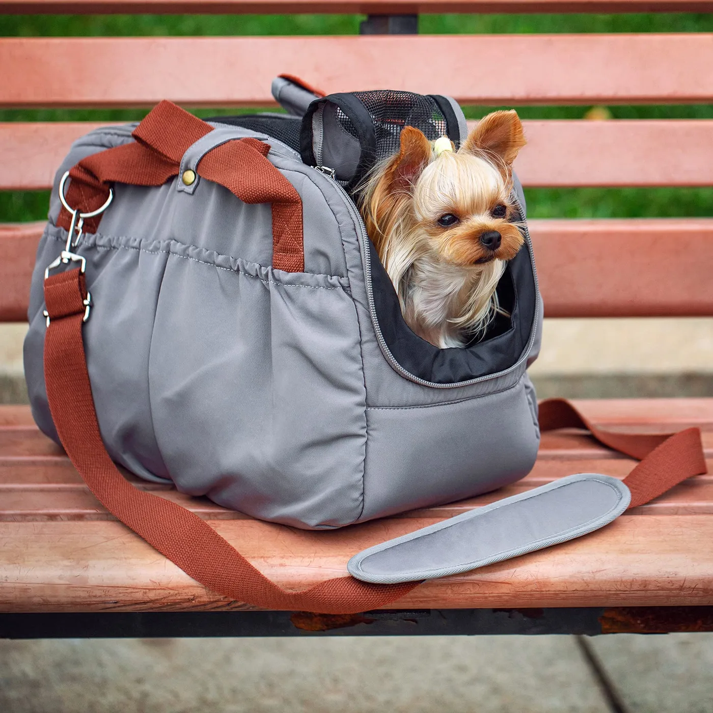 Pet Carrier Placemat: Food Area - detail view supplied by QUANZHOU JUNYUAN BAGS