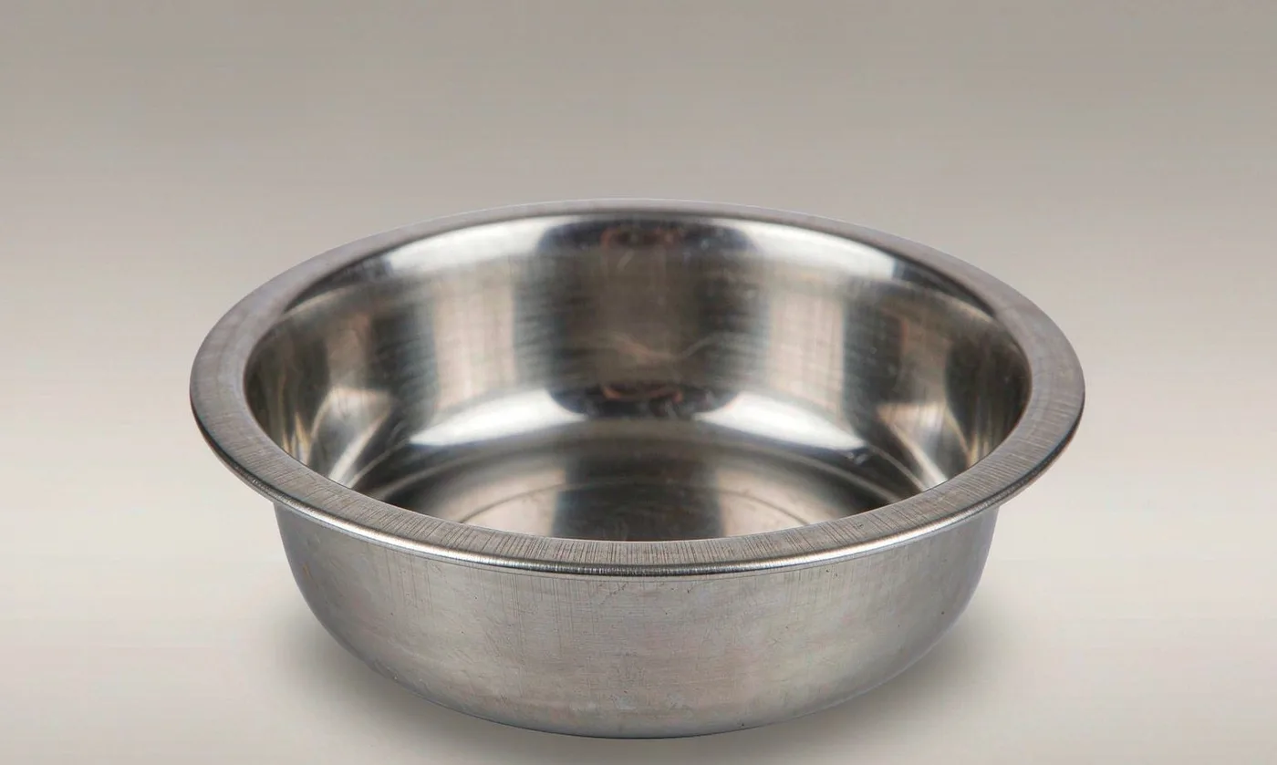 Pet Carrier Travel Bowl: Collapsible Design - detail view supplied by QUANZHOU JUNYUAN BAGS